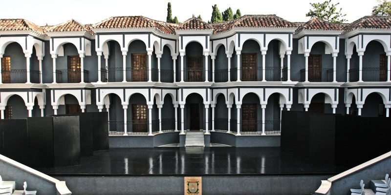 Más información sobre Instalaciones culturales