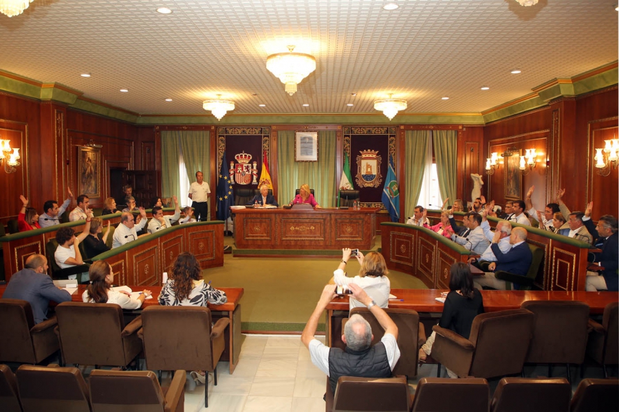 El Ayuntamiento celebra el último pleno extraordinario de la legislatura