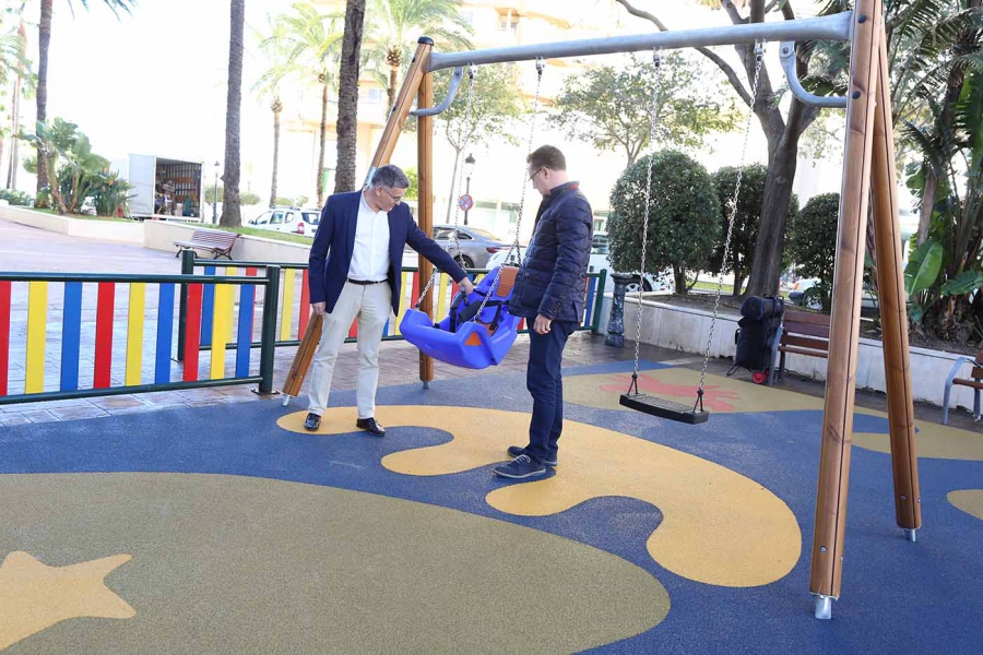 El Ayuntamiento pone en marcha un plan de mantenimiento y puesta a punto de los parques infantiles
