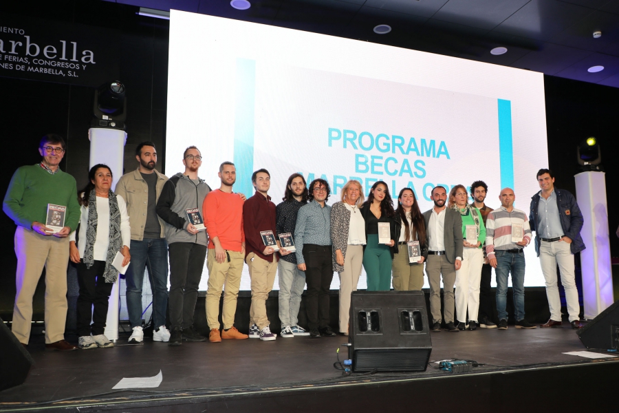 La Primera Gala de la Creación Joven Ciudad de Marbella reconoce el talento local con la entrega de los 18 premios de las muestras culturales y de las 12 becas para impulsar proyectos