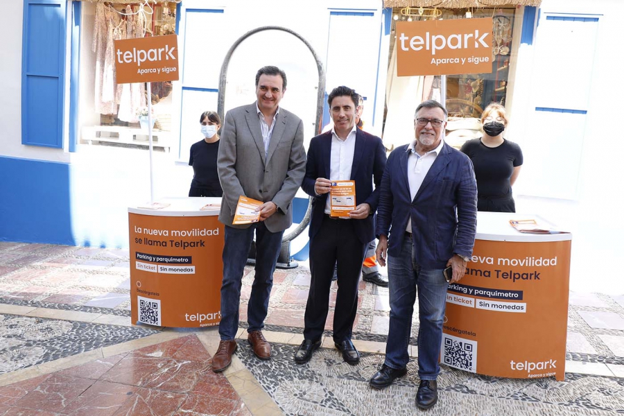 El Ayuntamiento renueva el acuerdo para dinamizar el comercio local de la zona centro y el Casco Antiguo con descuentos del 40 por ciento en tres aparcamientos de Marbella