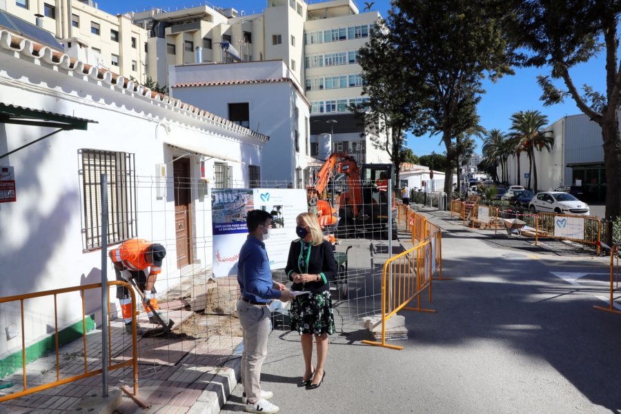 El Ayuntamiento continúa la ampliación del Paseo Marítimo de Marbella con la peatonalización y puesta en valor de un nuevo tramo de 2.500 metros cuadrados en el barrio de La Bajadilla