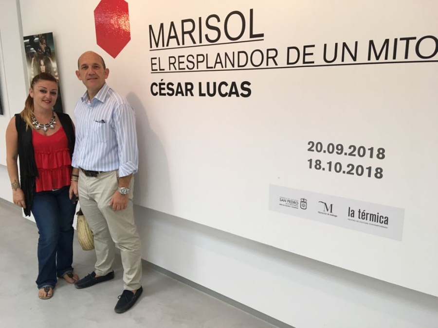 Inaugurada la exposición fotográfica 'Marisol, el resplandor de un mito'