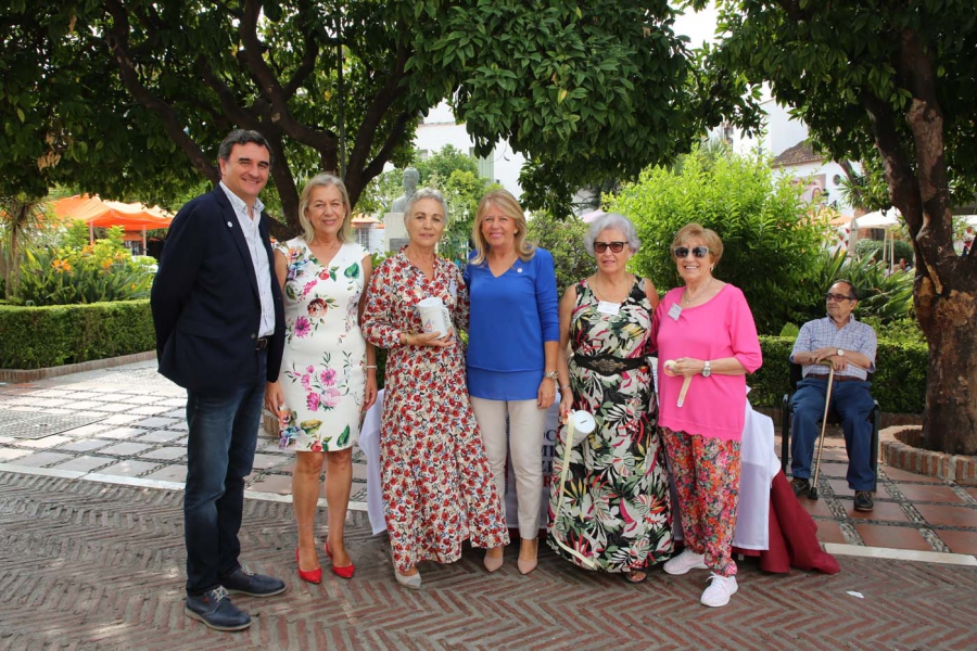 Marbella se une a la conmemoración del Día Mundial del Alzheimer con mesas informativas y petitorias
