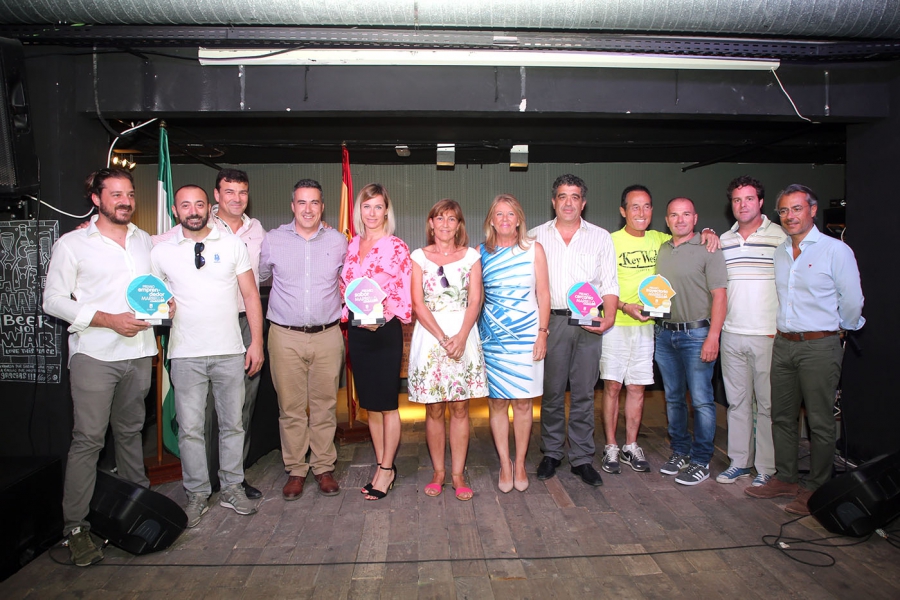 La alcaldesa subraya “la aportación de los establecimientos de Nueva Andalucía al tejido económico del municipio” en la entrega de los Premios del Comercio