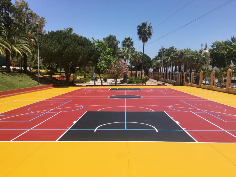 El Ayuntamiento pone a punto diversas instalaciones deportivas de San Pedro Alcántara