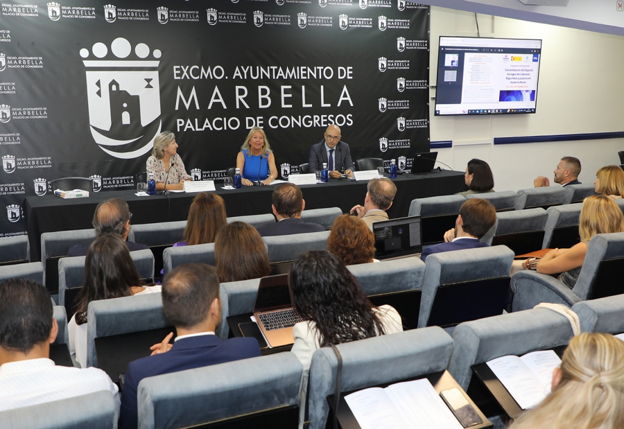 Medio centenar de juristas aborda en un congreso en Marbella la cooperación internacional en materia penal en el ámbito de la Unión Europea