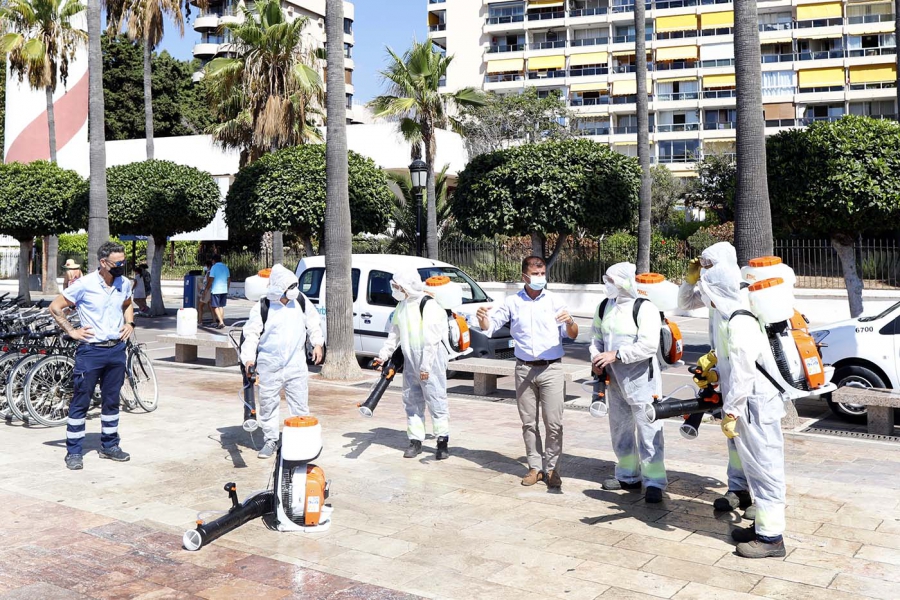 El Ayuntamiento refuerza la limpieza del municipio con la adquisición de nuevos atomizadores que utilizarán 1.000 litros de desinfectante diarios