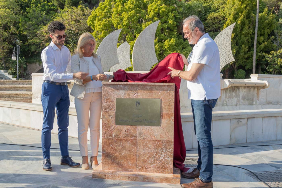 El Ayuntamiento reconoce a Maribel Notario “por su labor incansable como pieza clave del movimiento vecinal” dando su nombre al parque de las avenidas Jacinto Benavente y Cánovas del Castillo