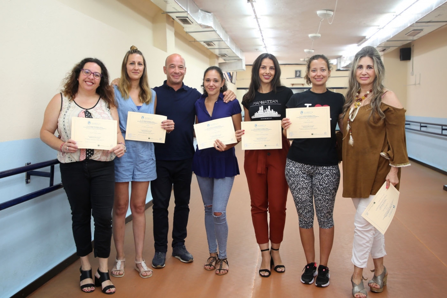 El Ayuntamiento entrega los diplomas del Taller de Defensa Personal realizado en Marbella a las mujeres participantes