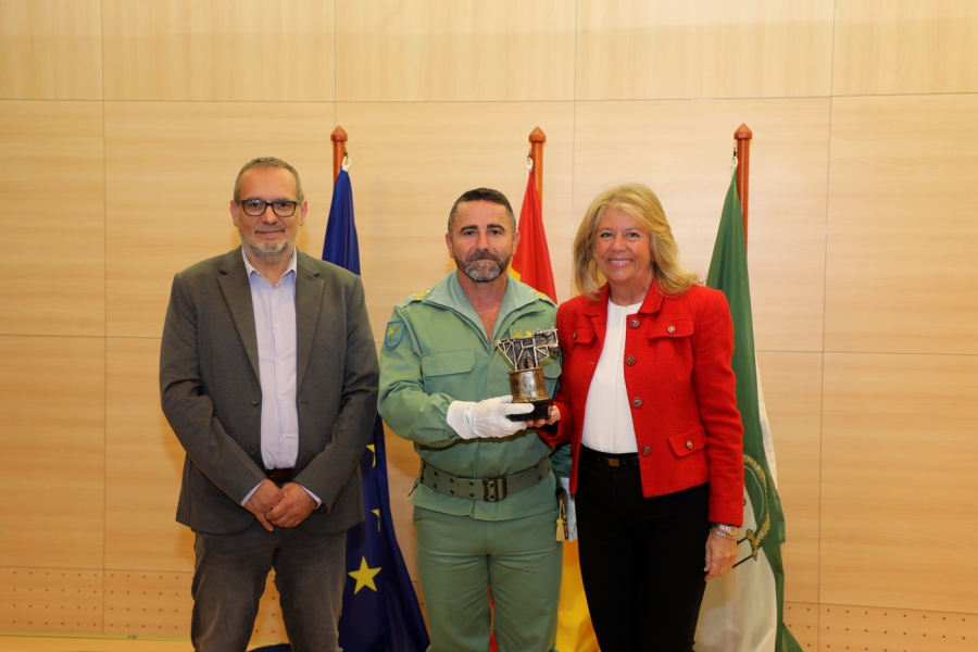 La alcaldesa recibe al nuevo coronel jefe del IV Tercio Alejandro Farnesio de la Legión en Ronda en su primera visita institucional a Marbella