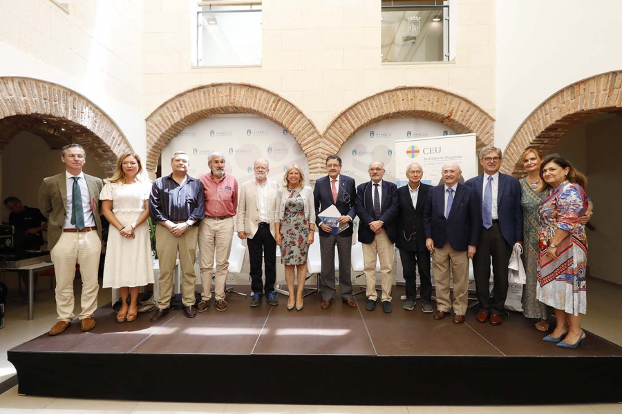 La alcaldesa destaca la importancia de que Marbella se posicione como ciudad ligada a la cultura y la enseñanza con iniciativas como la primera edición de los cursos de verano de la Universidad San Pablo CEU