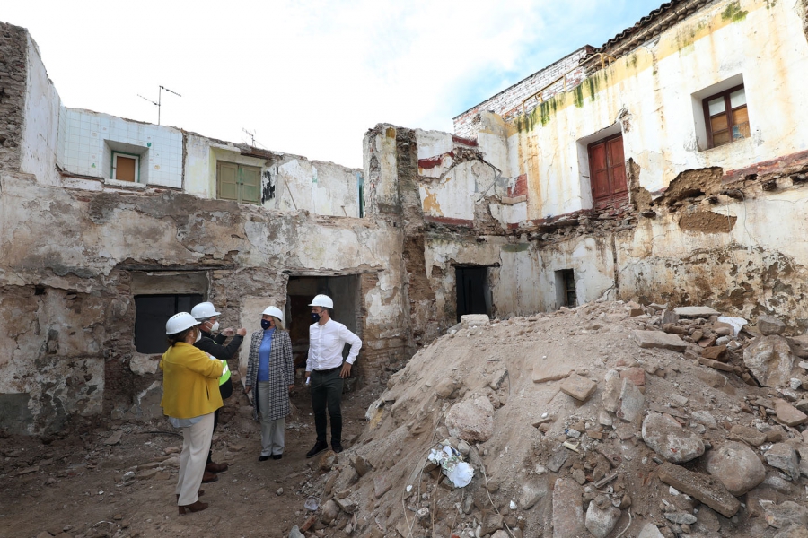 El Ayuntamiento da un nuevo paso para la ampliación del Museo del Grabado con la demolición interna y estabilización del inmueble anexo