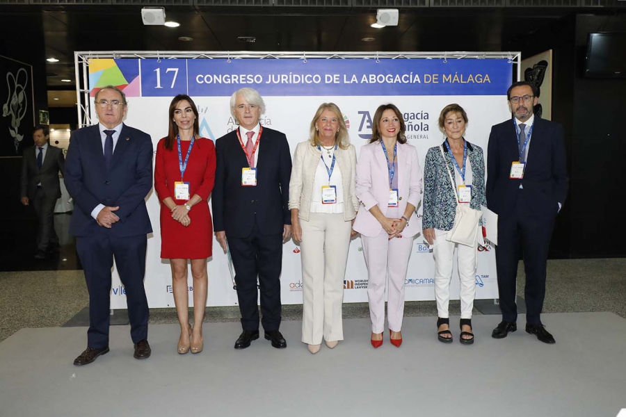 La alcaldesa subraya que el Congreso Jurídico de la Abogacía de Málaga “es uno de los puntos de debate más relevantes del país” y destaca el hecho de que el Palacio de Justicia de Marbella “va a ser una realidad”