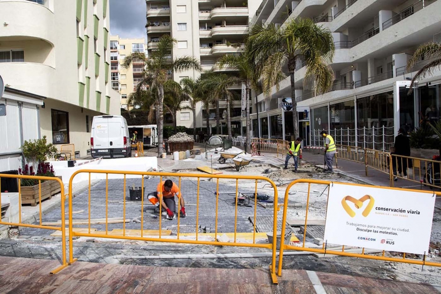 El Ayuntamiento acomete diferentes actuaciones en la zona de Molino de Viento de Marbella para mejorar la accesibilidad