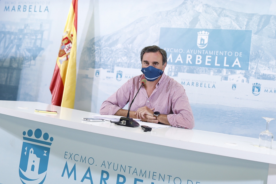 El portavoz del equipo de Gobierno subraya “la vitalidad de Marbella como destino seguro para los inversores”