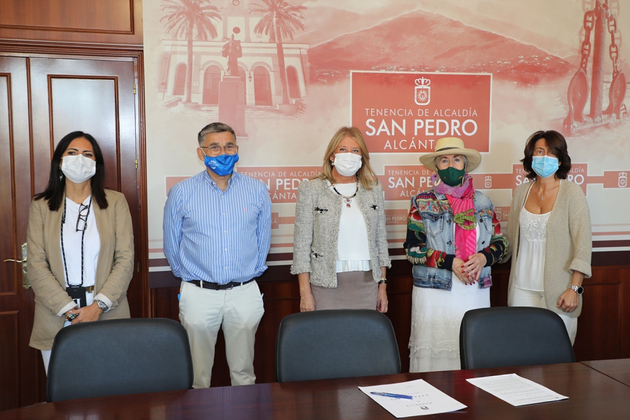 La alcaldesa rubrica tres convenios de colaboración con Fundatul, Sampedreña y Principito con una subvención municipal de más de 100.000 euros para contribuir a su labor social