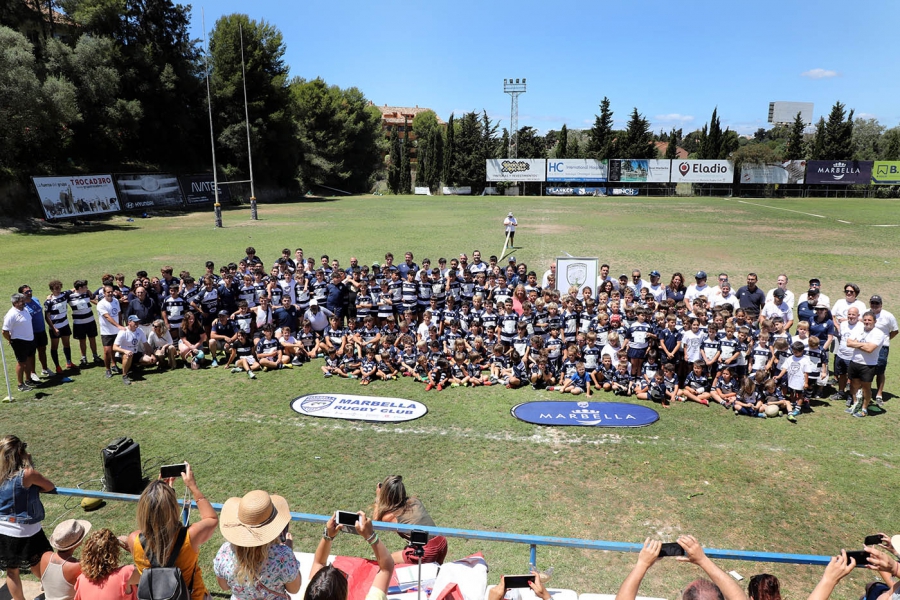 La alcaldesa asiste a la fiesta fin de temporada del Marbella Rugby Club