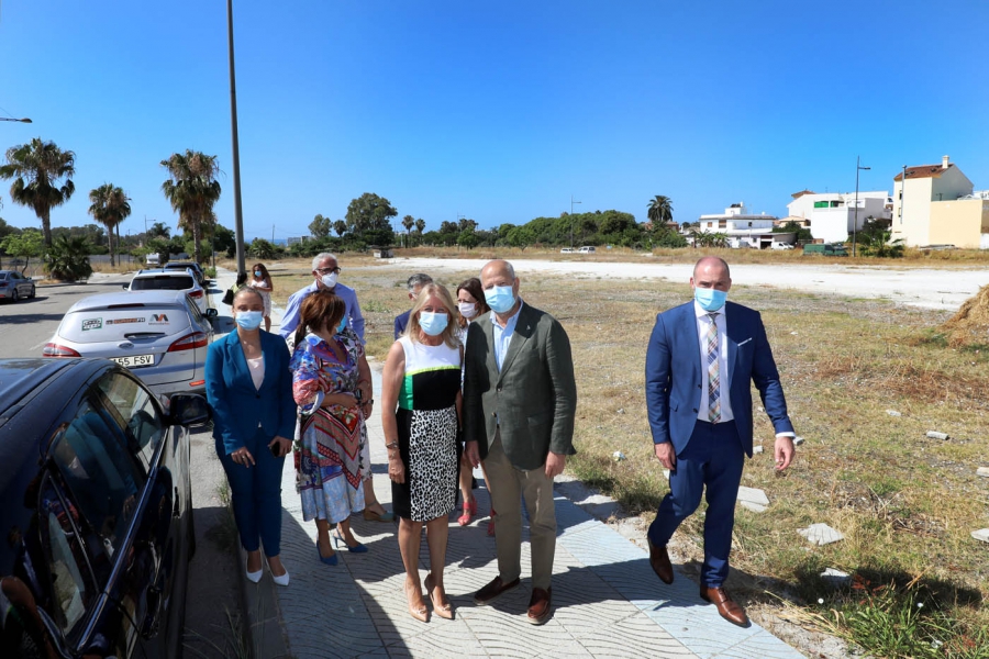 La Junta moviliza 13 millones en inversiones educativas en Marbella y fija para final de año el inicio de las obras del nuevo IES de San Pedro Alcántara