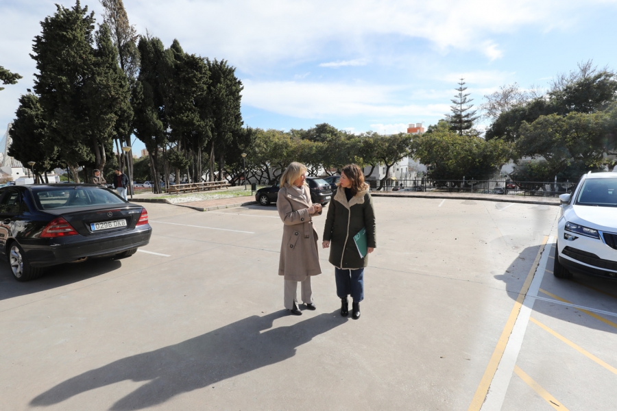 El Ayuntamiento y la Junta de Andalucía trabajan para impulsar un aparcamiento de 800 plazas en el Albergue África
