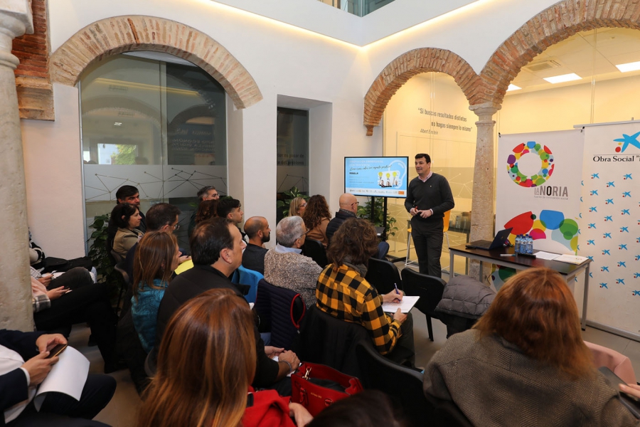 Más de una treintena de empresas participan en una jornada de innovación organizada por la Diputación de Málaga en colaboración con el Ayuntamiento