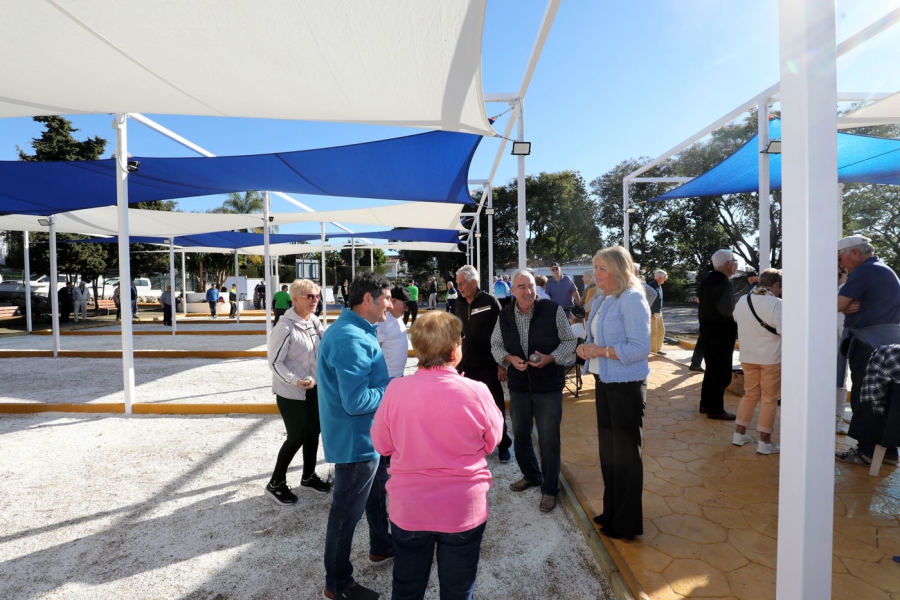 El Ayuntamiento reabre con un torneo internacional las pistas de petanca Eriks Plan de Las Chapas tras la remodelación integral de las instalaciones