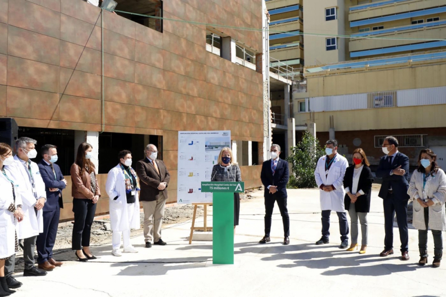 La alcaldesa destaca que la licitación de la ampliación del Hospital Costa del Sol “constata el interés real del actual Gobierno de la Junta por Marbella” y “su compromiso para resolver una reivindicación histórica”