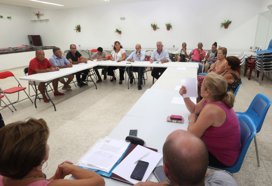 La Tenencia de Alcaldía de San Pedro Alcántara anuncia que la limpieza del lago de El Salto del Agua será acometida por la Junta de Regantes como responsable del mismo