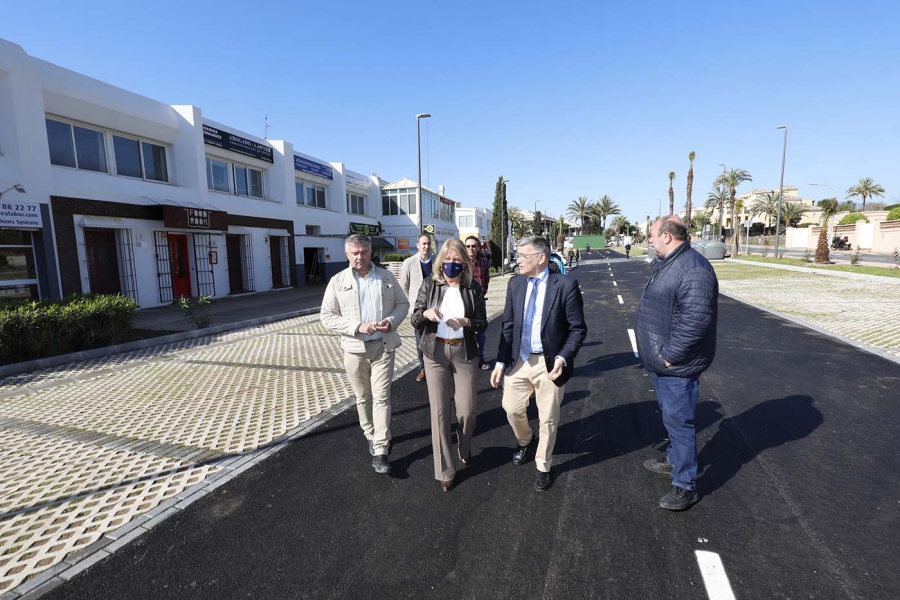 El Ayuntamiento dota a Guadalmina de un ecoaparcamiento de 118 plazas que contribuirá a impulsar la actividad comercial en la zona