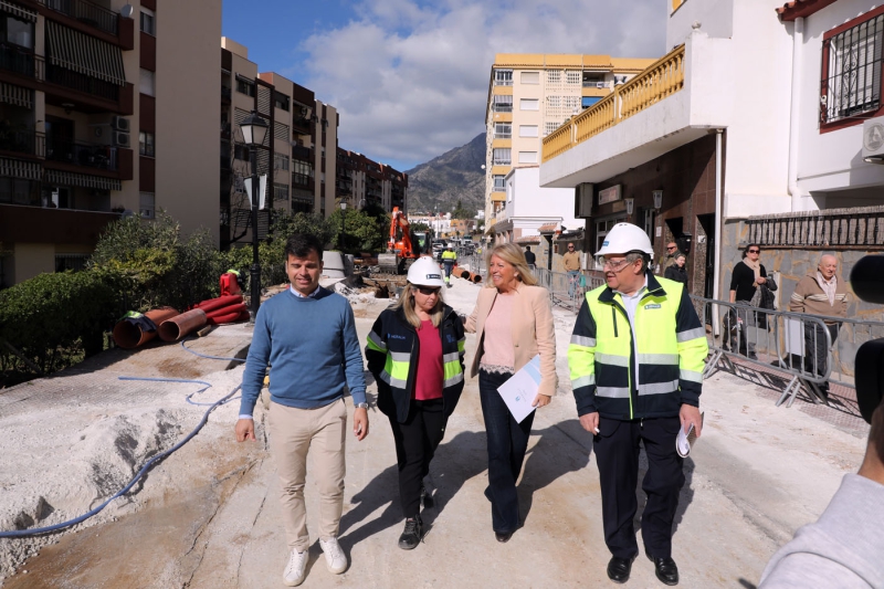 El Ayuntamiento acorta los plazos de la obra de remodelación integral de la Avenida del Trapiche, que se encuentra en la última fase y finalizará en junio