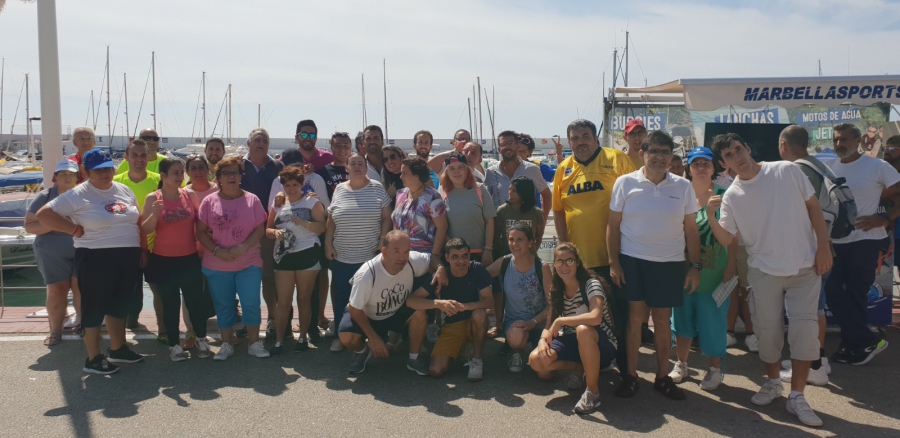 El Puerto Deportivo 'Virgen del Carmen' de Marbella acoge una jornada náutica con Aspandem