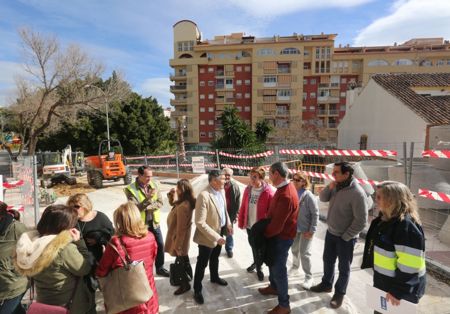 El Ayuntamiento acomete una nueva red de saneamiento en la calle Juanar para solventar problemas de inundaciones y filtraciones en viviendas del barrio La Patera