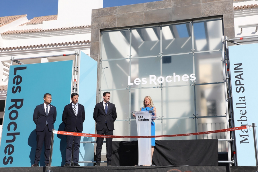 La alcaldesa destaca la apuesta de la escuela de alta dirección hotelera Les Roches “por la excelencia, el talento y la innovación” en la inauguración de su nuevo campus residencial