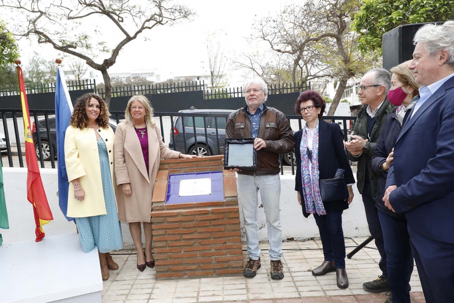 Marbella dedica una plaza a la actriz, profesora y directora de artes escénicas Auxi Tapia coincidiendo con el Día Mundial del Teatro