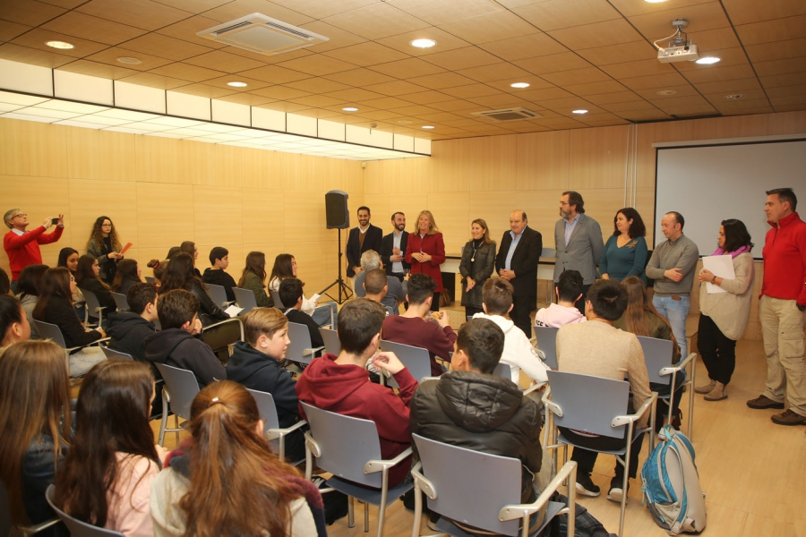 El Ayuntamiento pone en marcha el proyecto Ágora Juvenil para conocer las propuestas de los jóvenes y acercarles a la administración municipal
