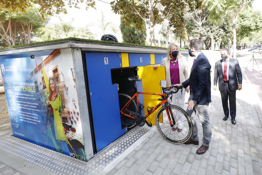 El Ayuntamiento instala los primeros aparcamientos inteligentes para bicicletas y posiciona a la ciudad como referente nacional en movilidad sostenible