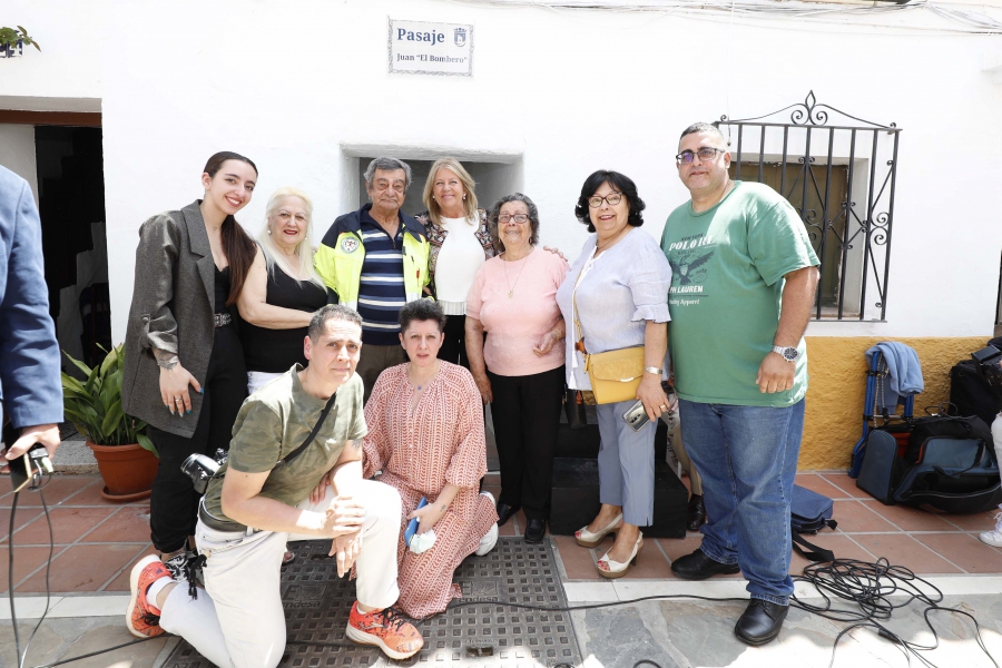 El Ayuntamiento reconoce “la extraordinaria contribución a la ciudad” de Juan Cervera Infante, Juan ‘El Bombero’, dedicando su nombre a un pasaje del Casco Antiguo
