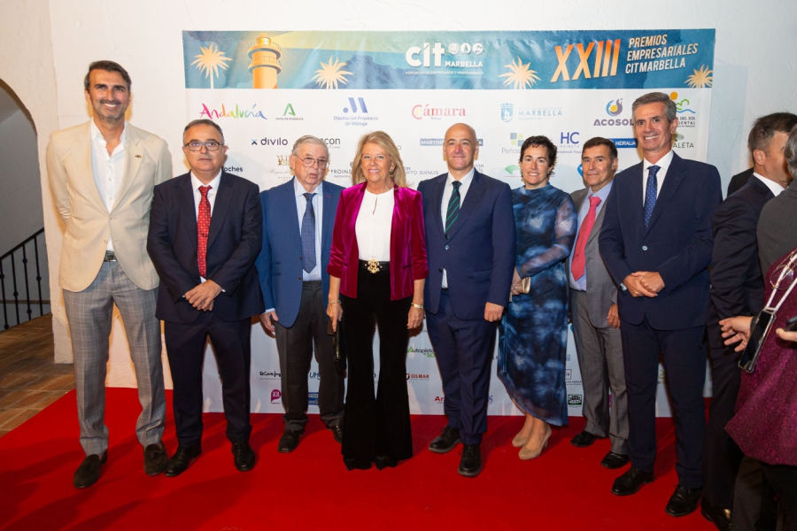 La alcaldesa destaca que “la fortaleza y el éxito de Marbella radican en la alianza del sector público y el privado”