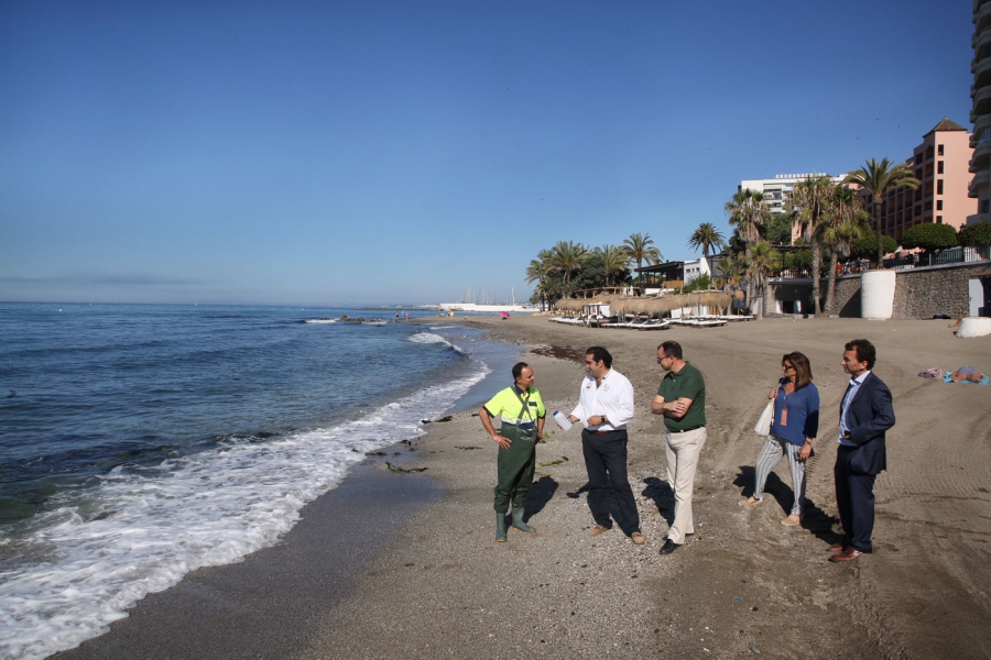 Los controles de calidad del agua certifican que las playas del municipio son aptas para el baño