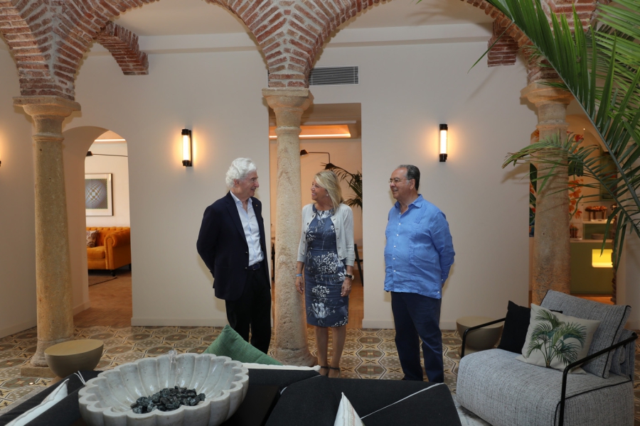 La alcaldesa destaca el “valor añadido” para la marca Marbella del hotel La Fonda, el primer establecimiento en Andalucía con el distintivo de excelencia Relais & Chateaux