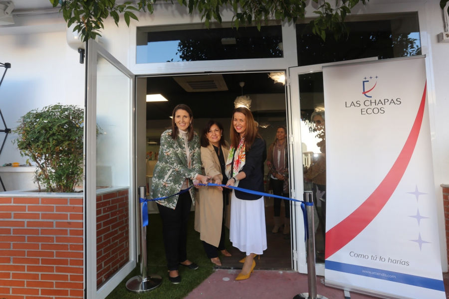 El Ayuntamiento destaca la “extraordinaria iniciativa” del Colegio Las Chapas-Ecos de inaugurar dos nuevas bibliotecas