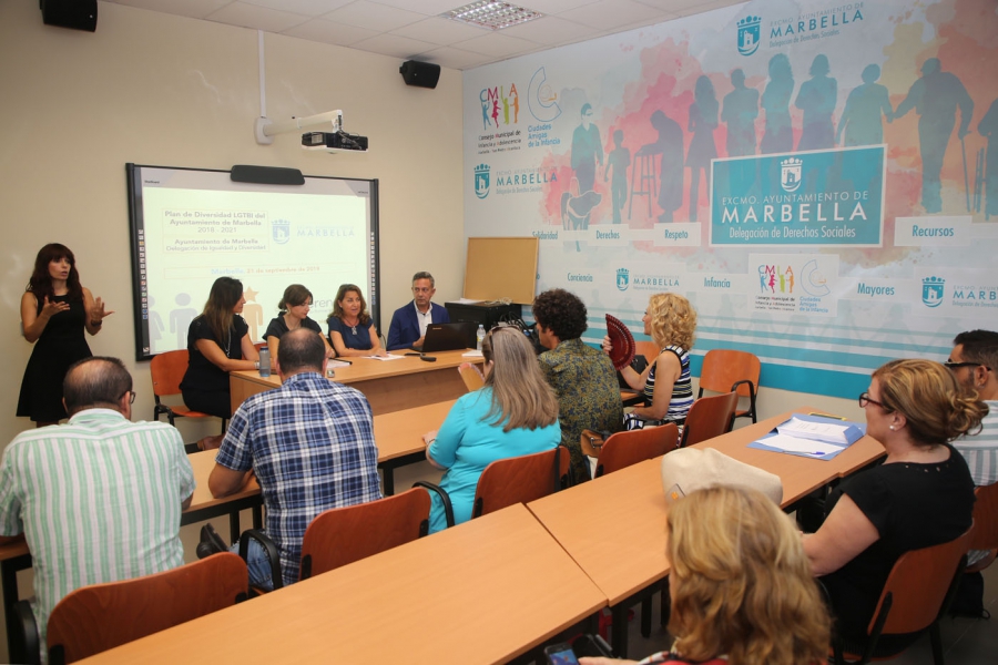Marbella se convierte en el primer municipio del país en contar con un Plan definitivo de Diversidad de Recursos Humanos LGTBI
