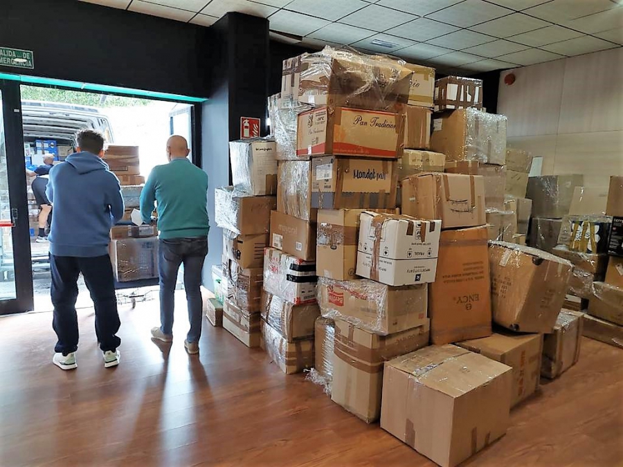 Marbella realiza un segundo envío de más de 5.000 kilos de ayuda humanitaria para el pueblo ucraniano