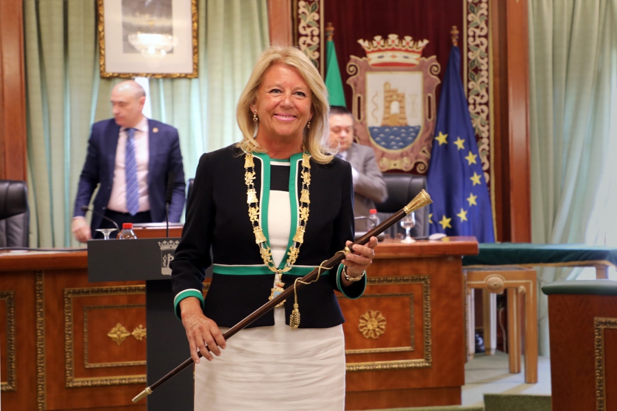 Ángeles Muñoz toma posesión como alcaldesa de Marbella