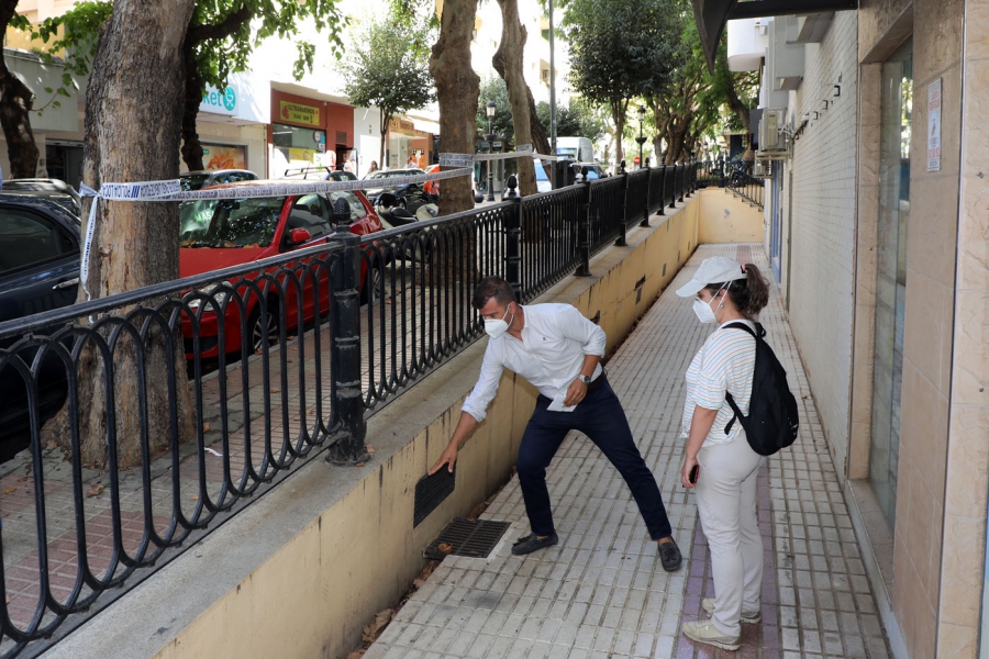 El Ayuntamiento mejora el entorno de la calle Ramiro Campos Turmo con la renovación completa de un muro en mal estado y la sustitución del pavimento