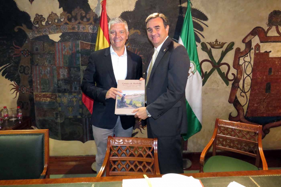 El parlamentario alemán Frank Steffel realiza una visita institucional al Ayuntamiento de Marbella