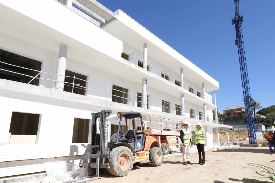 Las obras de la primera residencia pública de mayores de Marbella que se está construyendo en Trapiche del Prado superan el ecuador y estarán finalizadas en el último trimestre de 2024