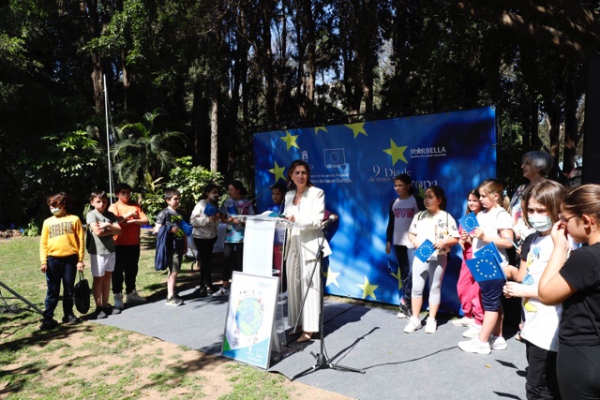 Marbella celebra el Día de Europa con un acto abierto a la ciudadanía para ensalzar el espíritu de unión entre los pueblos comunitarios que conviven en el municipio