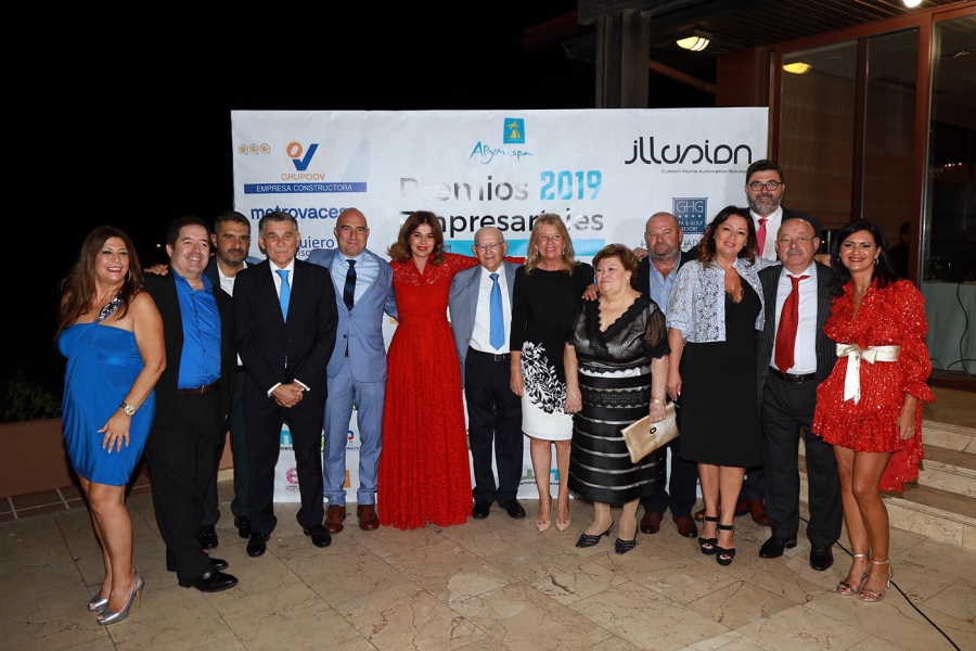 La alcaldesa respalda al tejido empresarial de San Pedro Alcántara en la gala anual de los premios Apymespa
