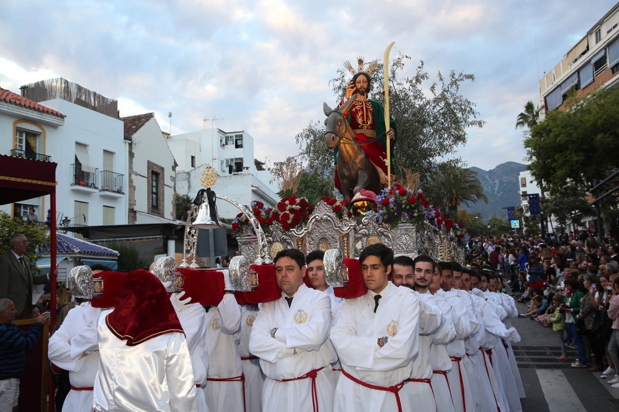 La Pollinica pone el broche a un Domingo de Ramos radiante en Marbella